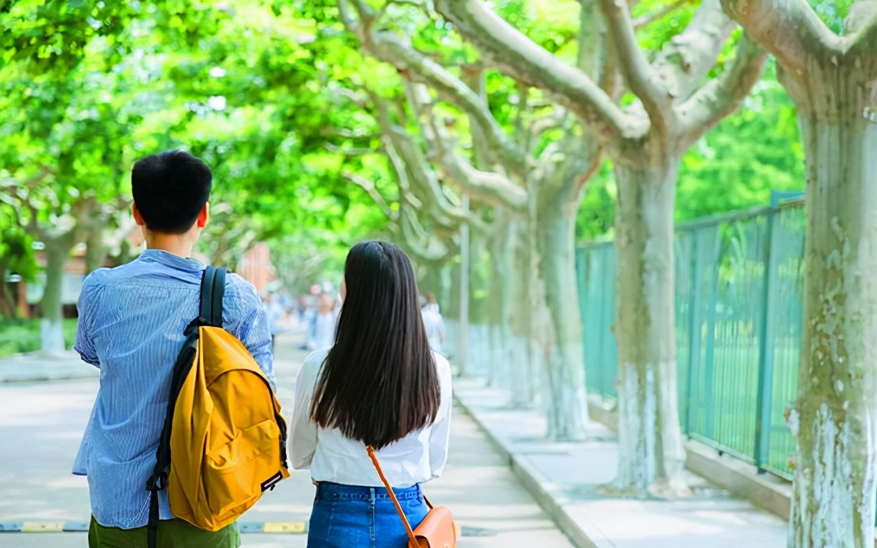 女孩子青春期性心理